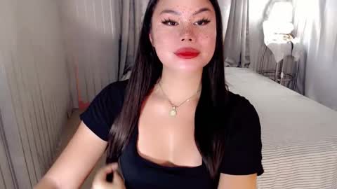 Snapshot of yournaughtyprincess16 chatting on October 22, 4:19 pm ALPHA DOM. QUEEN JASMINE online show from October 22, 4:19 pm