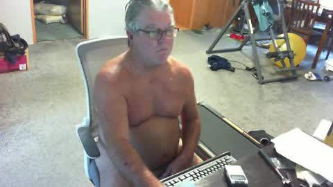 yourpoppi55 online show from June 25, 11:37 am