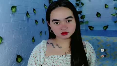 yourprincessthea online show from February 17, 7:58 am