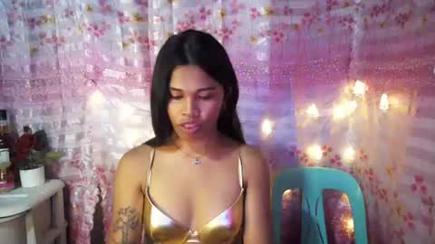 yourqueen_19 online show from August 5, 12:13 pm