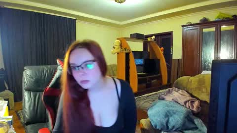 yoursdesire online show from December 5, 12:54 am