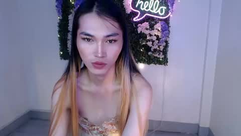Snapshot of yoursexservice chatting on January 25, 11:43 pm    online show from January 25, 11:43 pm