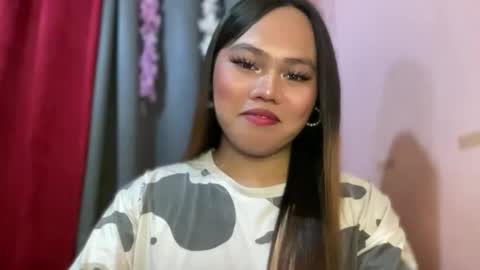 yourspecialgirl_rhea online show from April 19, 7:20 am