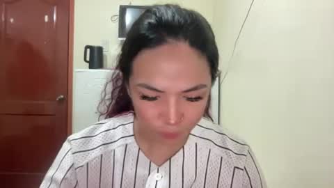 yoursweet_loveace online show from May 21, 5:47 am