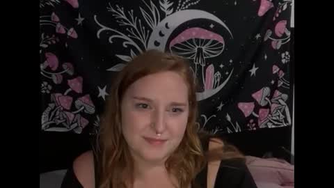yourthickgingergoddess online show from October 6, 9:38 am