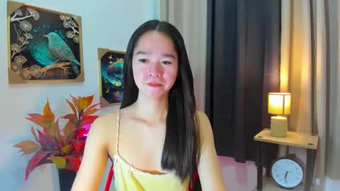 yourtinybunny online show from May 4, 11:06 am