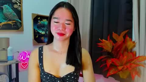 yourtinybunny online show from December 3, 5:41 am