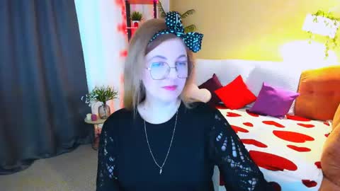 Alice online show from April 19, 10:27 am