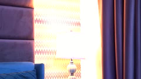 Foxie online show from November 11, 4:42 pm