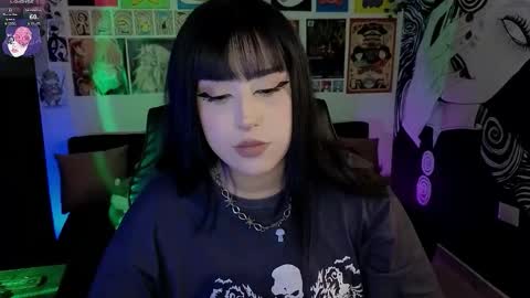    rawr   Anne Independent model      online show from January 15, 1:58 am