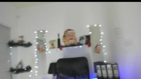 Yukio Davis  online show from December 16, 1:06 pm