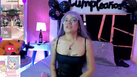 Yukki Kuran online show from October 1, 4:44 am