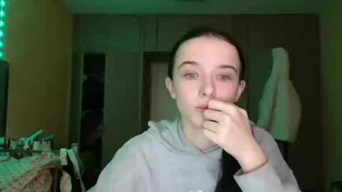 Yuliia online show from February 25, 7:12 am