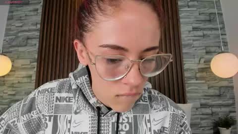 yulievans online show from October 13, 7:27 pm