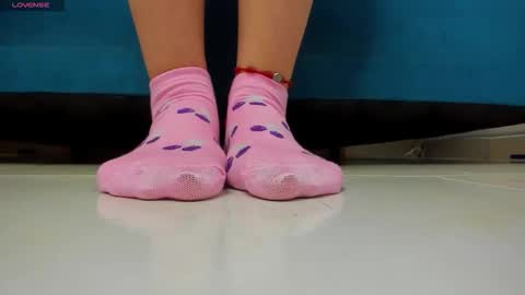 yulievans online show from November 27, 2:58 pm