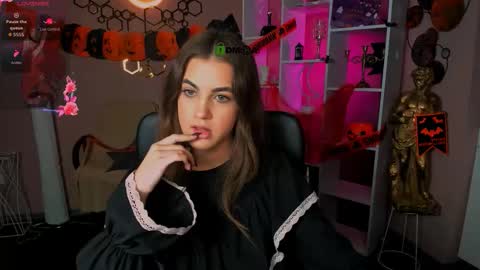 yume_sakura_ online show from October 31, 12:05 pm