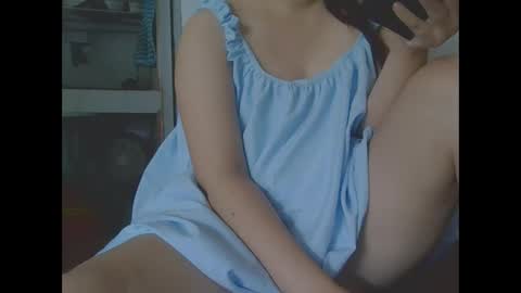 yumi123_ online show from September 18, 2:48 am