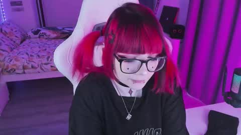 Yumi 3 online show from February 15, 2:27 pm