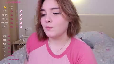 YumemiyaYumi online show from November 10, 8:33 pm