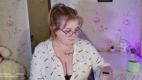 Snapshot of yumm_lolly chatting on October 20, 4:45 pm Polly online show from October 20, 4:45 pm