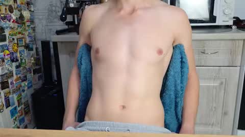 Alex online show from February 12, 7:39 pm