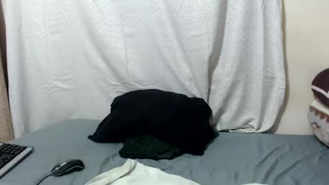 yummytittsxx online show from July 17, 2:24 am