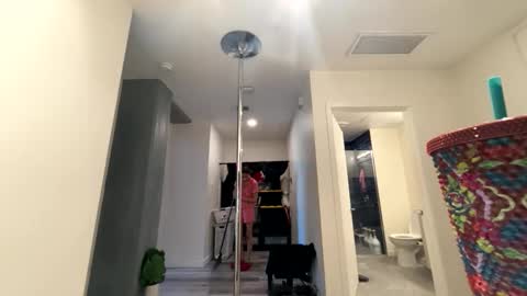 BbyTSSLut online show from April 29, 9:52 pm