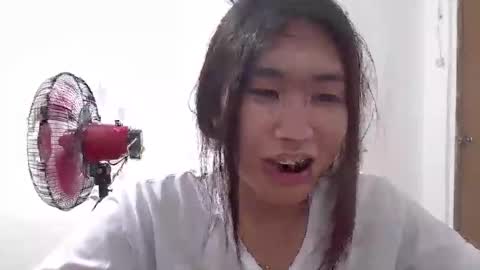 Snapshot of yuriyumixx_xoxo chatting on October 12, 12:20 pm yuriyumixx_xoxo online show from October 12, 12:20 pm