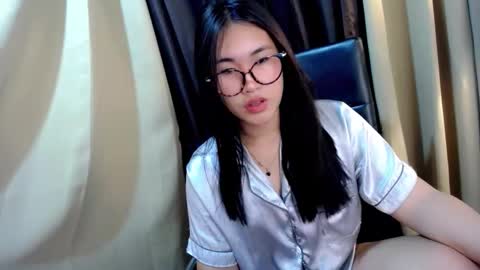 Snapshot of yuriyumixx_xoxo chatting on September 21, 11:25 am yuriyumixx_xoxo online show from September 21, 11:25 am