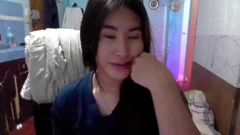 Snapshot of yuriyumixx_xoxo chatting on October 13, 12:29 pm yuriyumixx_xoxo online show from October 13, 12:29 pm