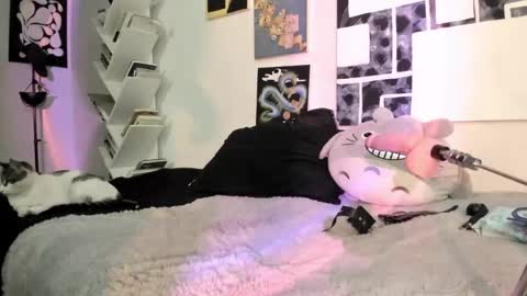 paola online show from February 5, 1:09 am