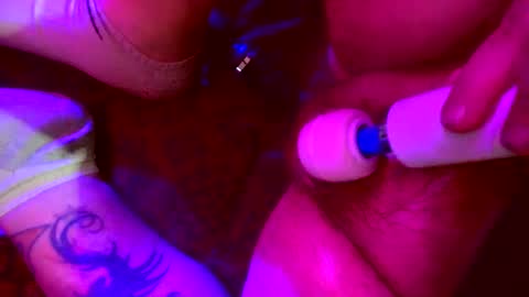 Snapshot of z0rl0c chatting on September 21, 1:31 am Z0RL0C online show from September 21, 1:31 am