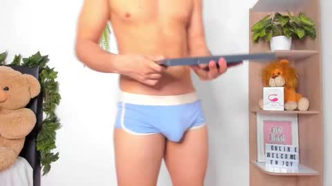 zack online show from February 27, 8:29 am