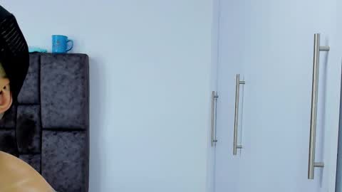 Richard online show from February 25, 6:44 pm