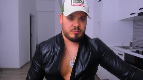 Zack online show from February 15, 11:25 pm