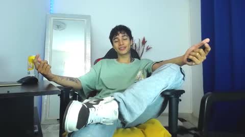 zack online show from February 3, 7:52 pm