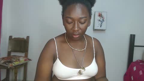 Snapshot of zahhysims chatting on February 17, 1:00 pm zahhy online show from February 17, 1:00 pm