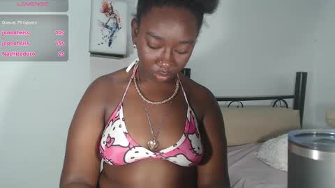 Snapshot of zahhysims chatting on February 5, 1:33 pm zahhy online show from February 5, 1:33 pm