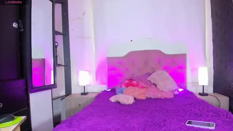 Zamara Kleii online show from March 15, 4:54 pm