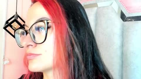   online show from February 17, 6:40 pm