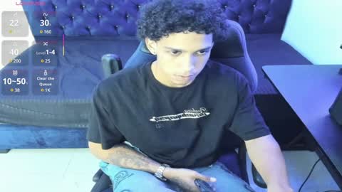 Snapshot of zanxley_ chatting on January 29, 9:39 pm zanxley_ online show from January 29, 9:39 pm