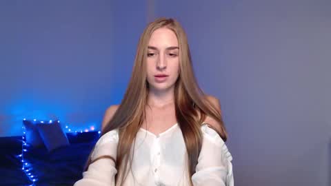 Zara online show from December 9, 10:09 pm