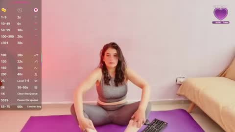 zara_fire online show from August 3, 8:59 pm