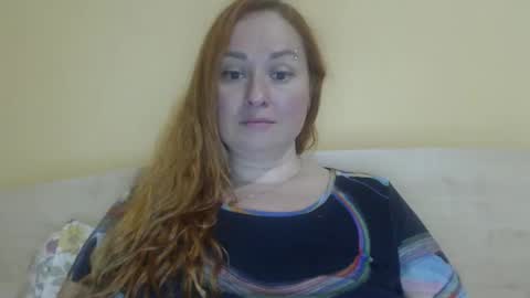 Snapshot of zara_red chatting on October 5, 11:29 am Kate. if im not here im here foxy red333 online show from October 5, 11:29 am