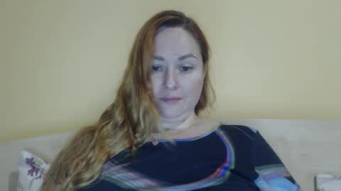 Snapshot of zara_red chatting on October 16, 6:57 am Kate. if im not here im here foxy red333 online show from October 16, 6:57 am