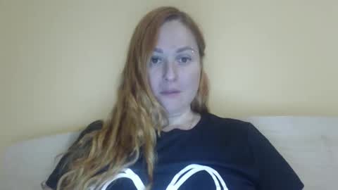Snapshot of zara_red chatting on October 10, 10:54 am Kate. if im not here im here foxy red333 online show from October 10, 10:54 am