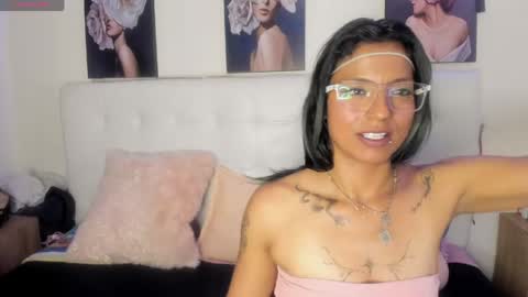 Zarah online show from May 14, 5:22 pm