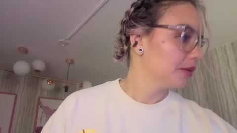 Isabella online show from March 29, 12:51 pm