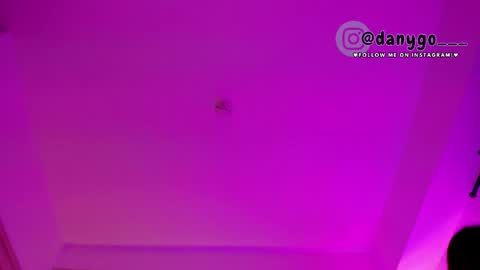 Snapshot of zarianaevanz chatting on February 22, 11:03 pm Zariana online show from February 22, 11:03 pm