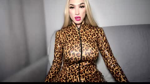 ZARINA online show from December 9, 12:34 am